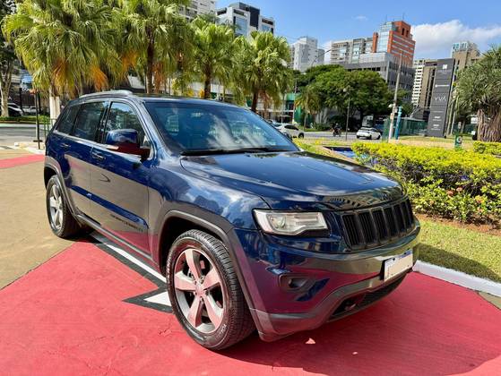 JEEP GRAND CHEROKEE 3.0 LIMITED 4X4 V6 24V TURBO DIESEL 4P AUTOMÁTICO